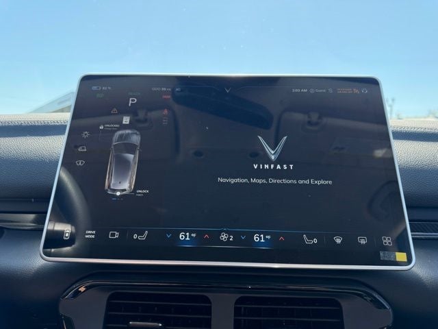 2025 VinFast VF 8 Eco