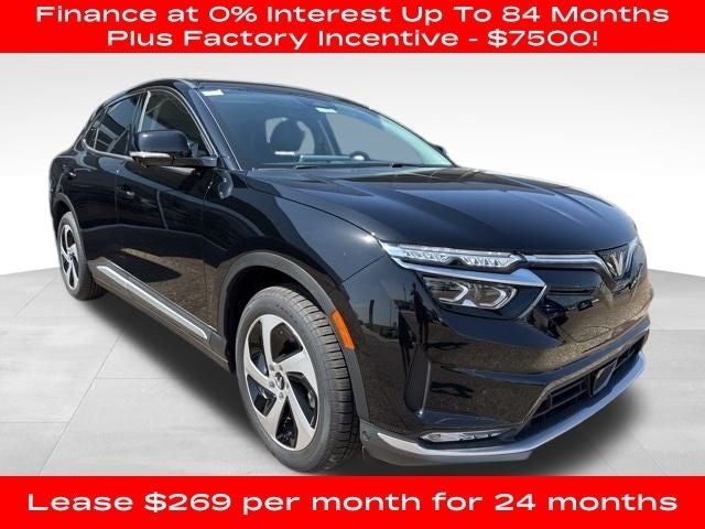 2025 VinFast VF 8 Eco