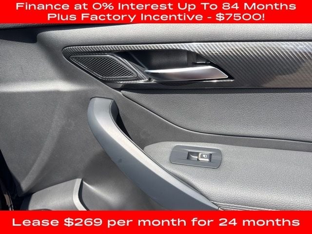 2025 VinFast VF 8 Eco