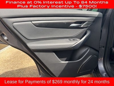 2025 VinFast VF 8 Eco