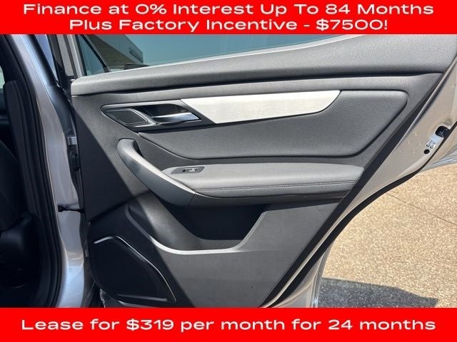 2025 VinFast VF 8 Plus