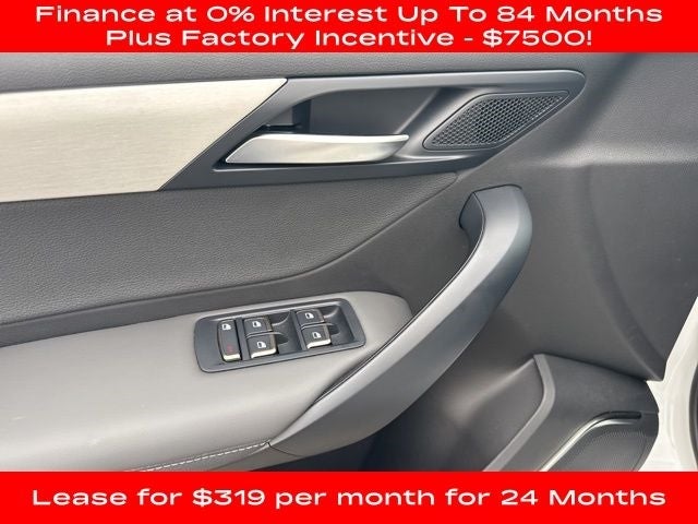 2025 VinFast VF 8 Plus