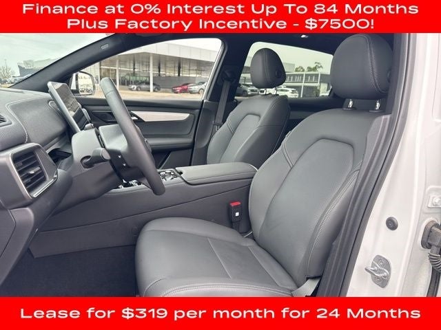 2025 VinFast VF 8 Plus