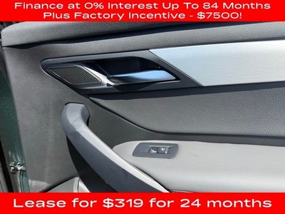 2025 VinFast VF 8 Plus