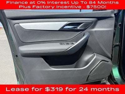 2025 VinFast VF 8 Plus