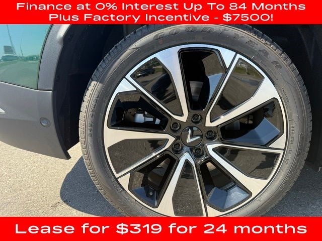 2025 VinFast VF 8 Plus