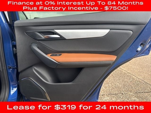 2025 VinFast VF 8 Plus