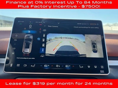 2025 VinFast VF 8 Plus