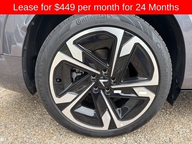 2024 VinFast VF 9 Plus